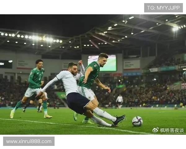 意大利与荷兰欧国联对决雨中激战精彩瞬间回顾