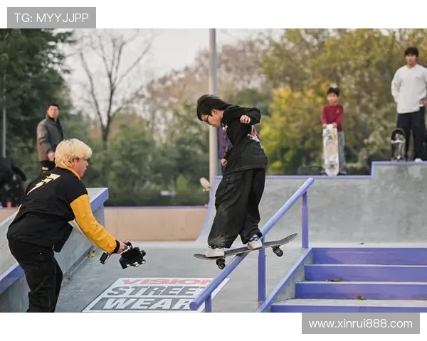 重庆街舞队在世界滑板锦标赛中以85分稳居积分榜首位 重庆街舞队在世界滑板锦标赛中以85分稳居积分榜首位